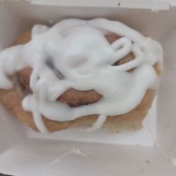 Hardee's - Cinnamon Roll 9/28/25