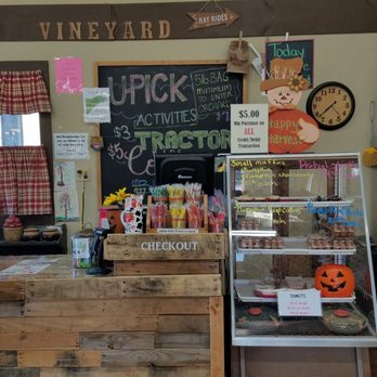 Ditmars Orchard & Vineyard - Farms Near Me - Council Bluffs, Iowa