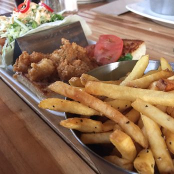 Salty's Beach House Restaurant - Seafood Near Me - Penticton, British Columbia Salty's Beach House Restaurant - Seafood Near Me - Penticton, British Columbia