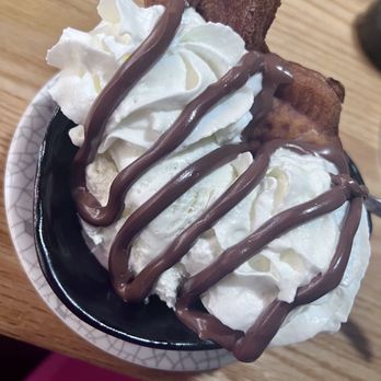 Tsubame Rotating Sushi - Fried Nutella Taiyaki - Sushi Bars Near Me - Vineyard, Utah