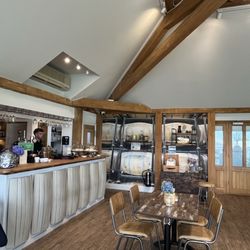 La Mare Vineyards - Clean care with great service. Staff very helpful and friendly