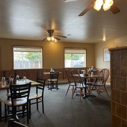 Running Bear Pancake House - Dining room with snow outside.