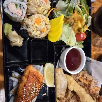 Kazoku Sushi - Simon bento box - Sushi Bars Near Me - Troy, Michigan