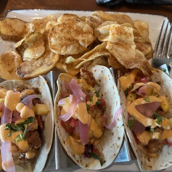 Tommy's Tavern + Tap - Lobster tacos - American Near Me - Edison, New Jersey Tommy's Tavern + Tap - Lobster tacos - American Near Me - Edison, New Jersey