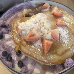 Strawberry & Cream Pancakes