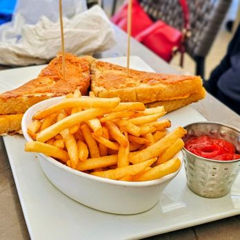 Sammy's Restaurant + Bar - Grilled cheese with fries - Pizza Near Me - Imperial Beach, California Sammy's Restaurant + Bar - Grilled cheese with fries - Pizza Near Me - Imperial Beach, California