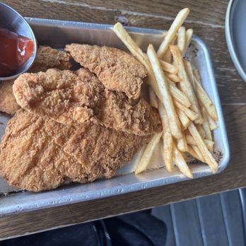 The Golden Rule - Kids chicken strips - Cocktail Bars Near Me - Georgetown, Texas
