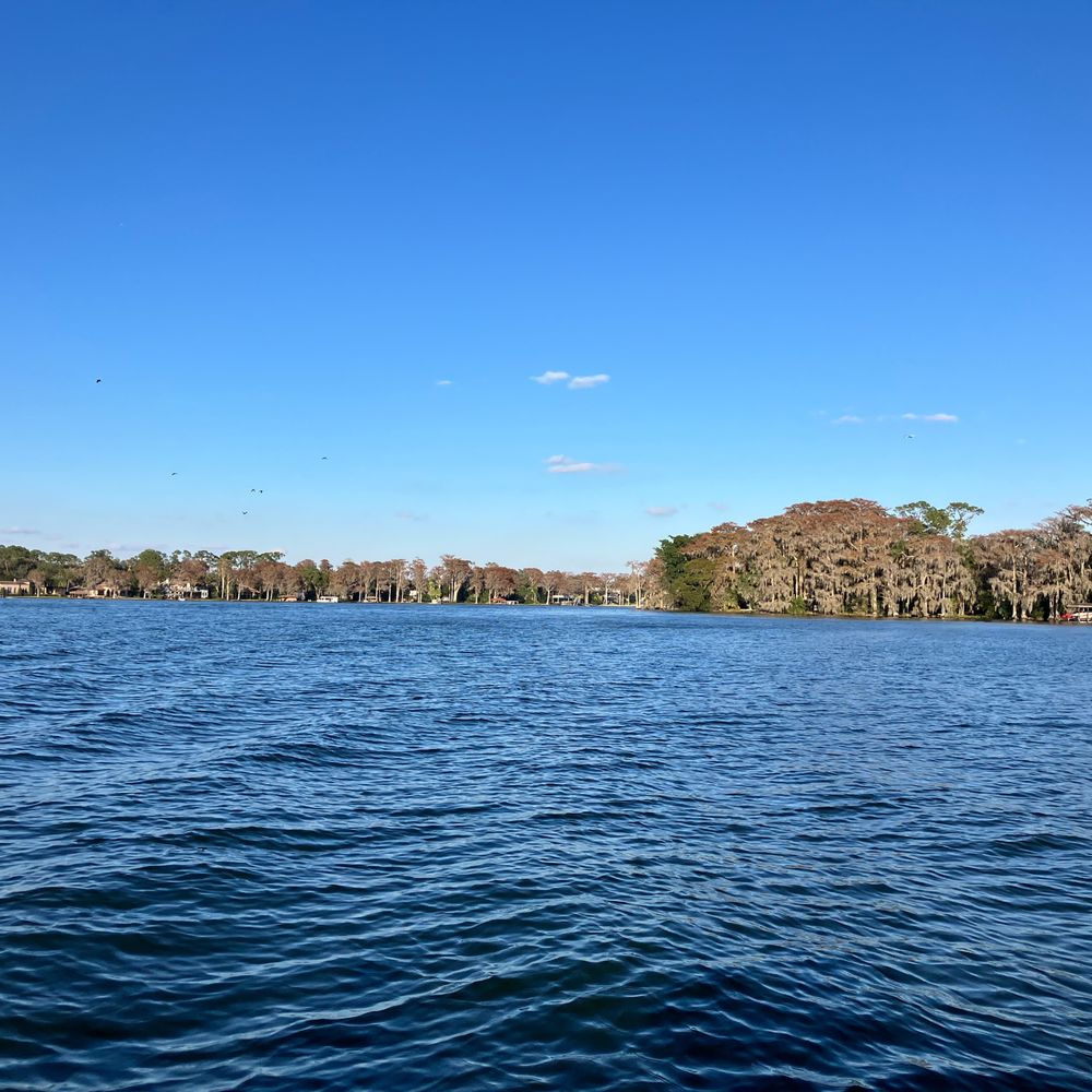 Scenic Boat Tour - Boat Tours Near Me - Winter Park, Florida Scenic Boat Tour - Boat Tours Near Me - Winter Park, Florida