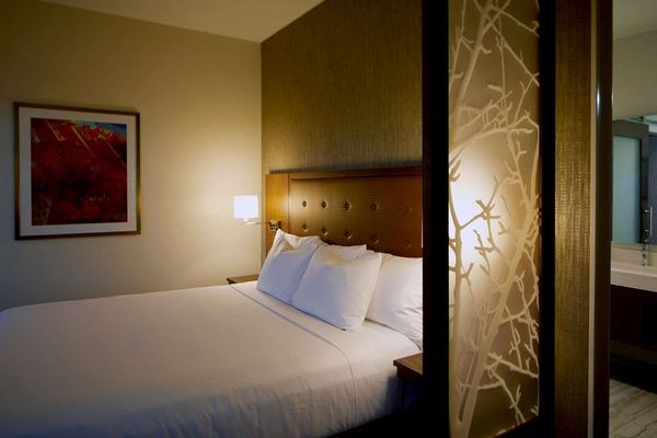 Hyatt Place Las Vegas at Silverton Village by null