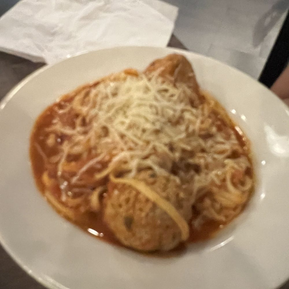 Juniors' - spaghetti and meatballs (huge kids portion) - American Near Me - Tracy, California