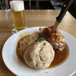 Truderinger Wirtshaus - Haxn und ein Helles....