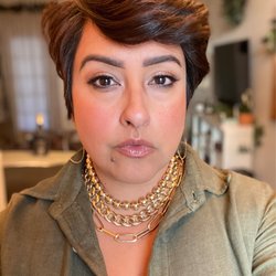 Divas Beauty Studio & Spa - Same haircut, but about 6 weeks later.