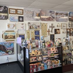 Hope & Faith Christian Bookstore - Front counter