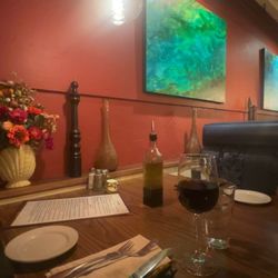 Nicko’s Grotto - Table in Nicks