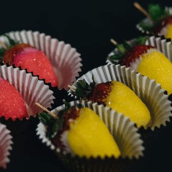 Proverbs Bakery - strawberries and strawberries - Desserts Near Me