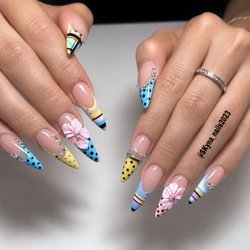 Swan Nails