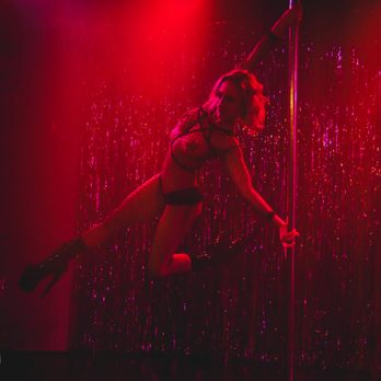 Dollhouse Pole Dance Studio - Dolls Must Die! our annual Halloween studio show - Pole Dancing Classes Near Me - Minneapolis, Minnesota Dollhouse Pole Dance Studio - Dolls Must Die! our annual Halloween studio show - Pole Dancing Classes Near Me - Minneapolis, Minnesota