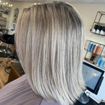 Vera Beauty - Brighten up with some blonde - Hair Salons Near Me - Jacksonville, Florida Vera Beauty - Brighten up with some blonde - Hair Salons Near Me - Jacksonville, Florida