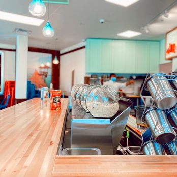 Tropical Smoothie Cafe - Smoothie Bar / Ordering area - Juice Bars & Smoothies Near Me - Chicago, Illinois Tropical Smoothie Cafe - Smoothie Bar / Ordering area - Juice Bars & Smoothies Near Me - Chicago, Illinois