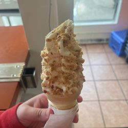 Sweet's N Eat's - Vanilla with peanuts