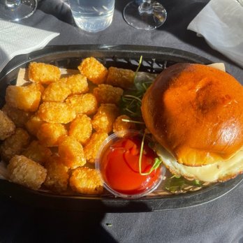 Lookout - Breakfast sandwich with tater tots - Gay Bars Near Me - San Francisco, California Lookout - Breakfast sandwich with tater tots - Gay Bars Near Me - San Francisco, California
