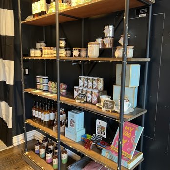 Lady Yum - Denny Triangle - Merch with flavorful attitude - Macarons Near Me - Seattle, Washington