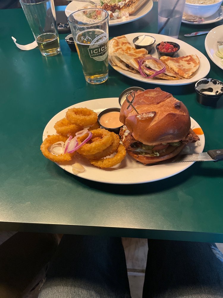 KELLY’S BAR & GRILL 38 Photos & 54 Reviews 324 W 4th St, Newport