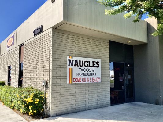 Naugles Tacos & Burgers by null