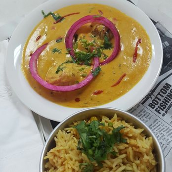 Colaba Junction - Yummy and we'll presented coconut shrimp curry. - Indian Near Me - Toronto, Ontario