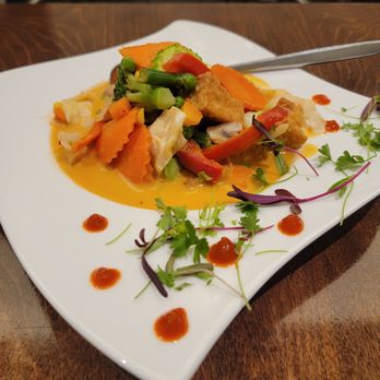 One Waan Thai - Yellow Curry (Vegetarian with Tofu) - Thai Near Me - San Francisco, California One Waan Thai - Yellow Curry (Vegetarian with Tofu) - Thai Near Me - San Francisco, California