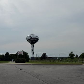 Fair Oaks Farms - Stop here!!! - Attraction Farms Near Me - Fair Oaks, Indiana
