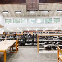 Locust Valley Library - The loft area where the computers and newspapers are