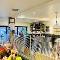 Nita Tout Garni - Restaurant inside