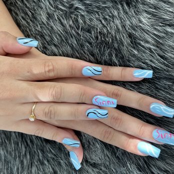 Ombre Nails - Nail Salons Near Me - Los Angeles, California