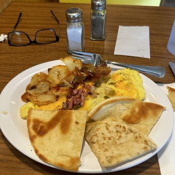 Beyesly's Restaurant and Gift Basket Express - Western Omlette - Breakfast & Brunch Near Me - North Canton, Ohio Beyesly's Restaurant and Gift Basket Express - Western Omlette - Breakfast & Brunch Near Me - North Canton, Ohio