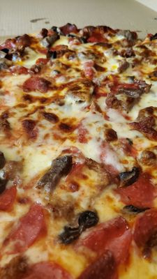 Amici's Pizzeria & Italian by null