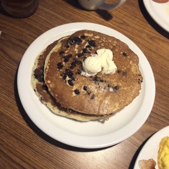 Denny's - Diners Near Me - Pewaukee, Wisconsin