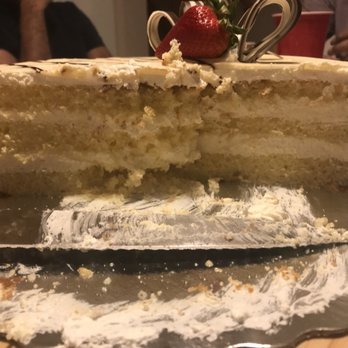 Irene's Celebrity Cakes - Sponge cream cake - Bakeries Near Me - Mississauga, Ontario Irene's Celebrity Cakes - Sponge cream cake - Bakeries Near Me - Mississauga, Ontario