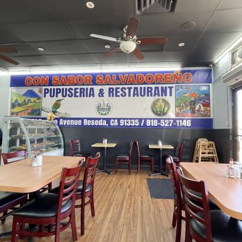 Con Sabor Salvadoreño - Inside - Salvadoran Near Me - San Fernando Valley, California Con Sabor Salvadoreño - Inside - Salvadoran Near Me - San Fernando Valley, California
