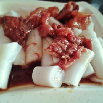 Chi Cafe - Beef brisket with steamed rice noodle rolls, about $5, tasty. - Hong Kong Style Cafe Near Me - Chicago, Illinois Chi Cafe - Beef brisket with steamed rice noodle rolls, about $5, tasty. - Hong Kong Style Cafe Near Me - Chicago, Illinois