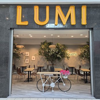 Lumi Vietnamese Bistro - Entrance - Vietnamese Near Me - Braintree, Massachusetts Lumi Vietnamese Bistro - Entrance - Vietnamese Near Me - Braintree, Massachusetts