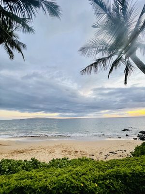 The Hale Pau Hana by null