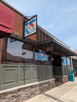 B-52s American Bar & Grill by null