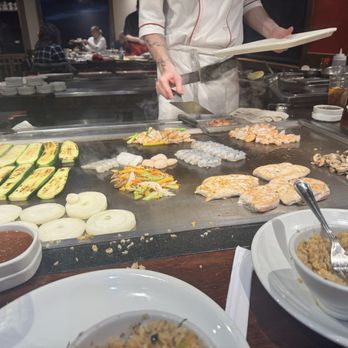 Benihana - Denver - Sushi Bars Near Me - Denver, Colorado