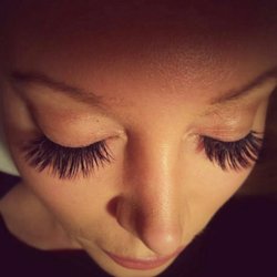Blink Twice Lash Lounge - Mink Individual Eyelash Extensions 14"
