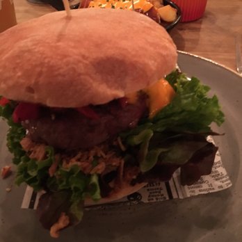 Bar Centro - Melty burger - Burgers Near Me - Barcelona, B Bar Centro - Melty burger - Burgers Near Me - Barcelona, B