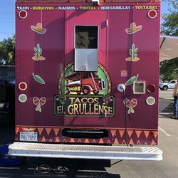 El Super Grullense - Back of food truck