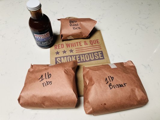 Red White & Que Smokehouse by null