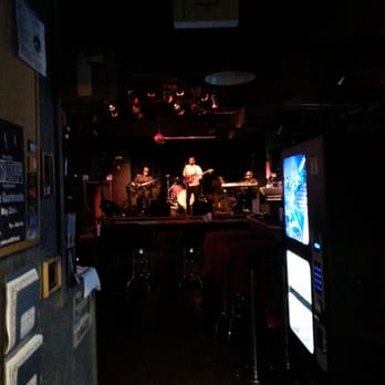 Quarter Note Bar and Grill - Bars Near Me - Sunnyvale, California Quarter Note Bar and Grill - Bars Near Me - Sunnyvale, California