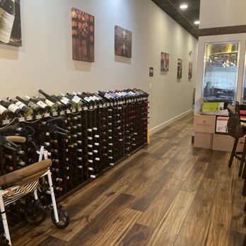 Southern Vibes - Wine racks. - Wineries Near Me - St. Augustine, Florida